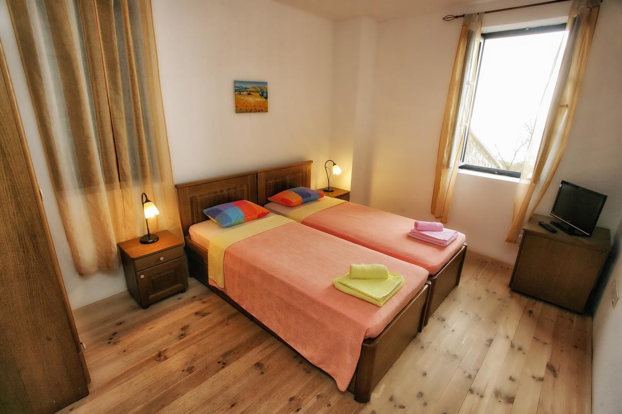 Отели типа «постель и завтрак» B&B Apart Hotel Paštrovski Konak Свети-Стефан-13