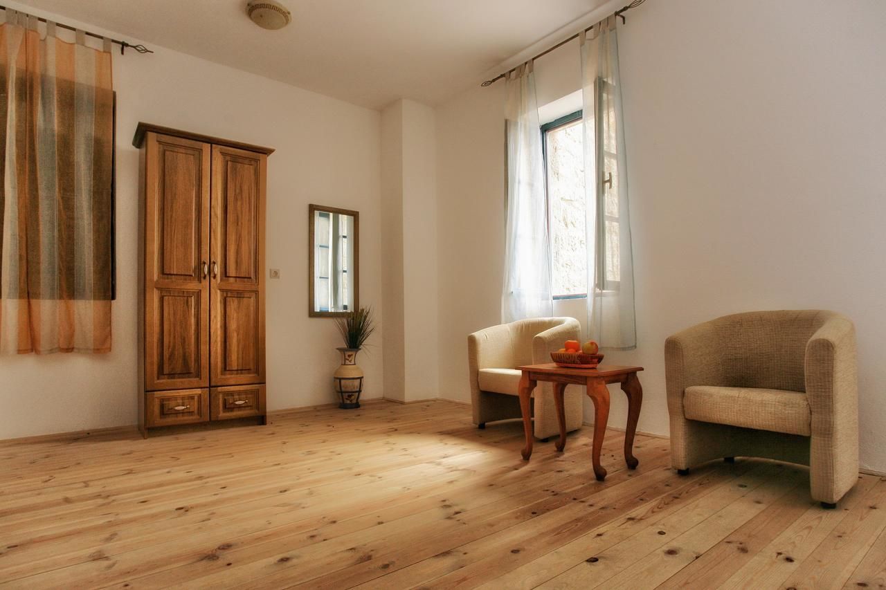 Отели типа «постель и завтрак» B&B Apart Hotel Paštrovski Konak Свети-Стефан-43
