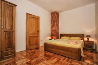 Отели типа «постель и завтрак» B&B Apart Hotel Paštrovski Konak Свети-Стефан Апартаменты с 1 спальней, террасой и видом на море-2