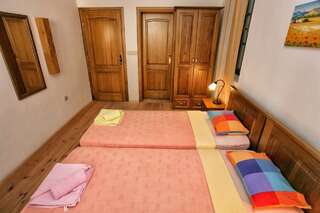 Отели типа «постель и завтрак» B&B Apart Hotel Paštrovski Konak Свети-Стефан Двухместный номер с 2 отдельными кроватями и видом на море-2