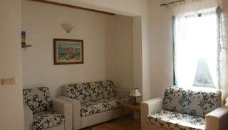 Отели типа «постель и завтрак» B&B Apart Hotel Paštrovski Konak Свети-Стефан Семейные апартаменты с видом на море-9